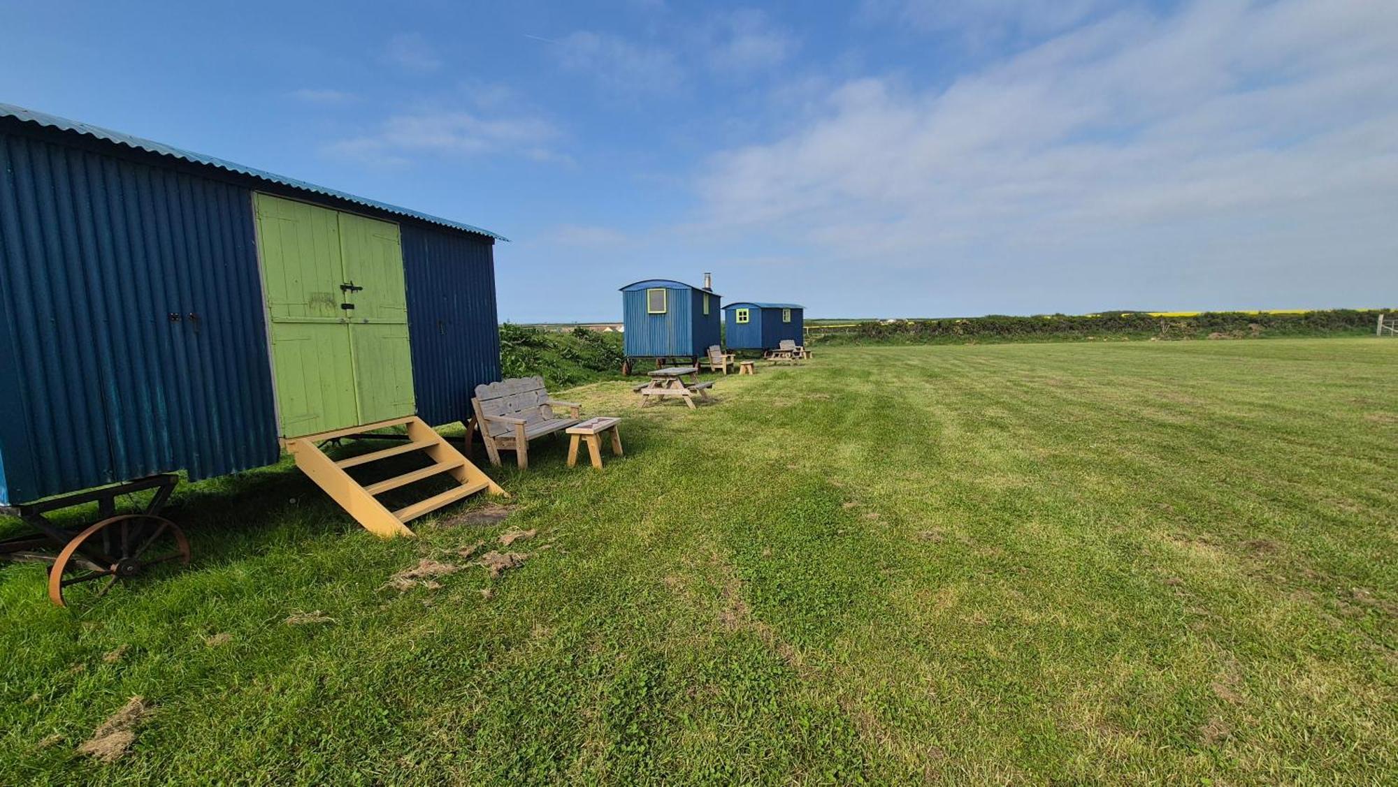 Coast Path Camping Saint Ishmaels  Екстер'єр фото
