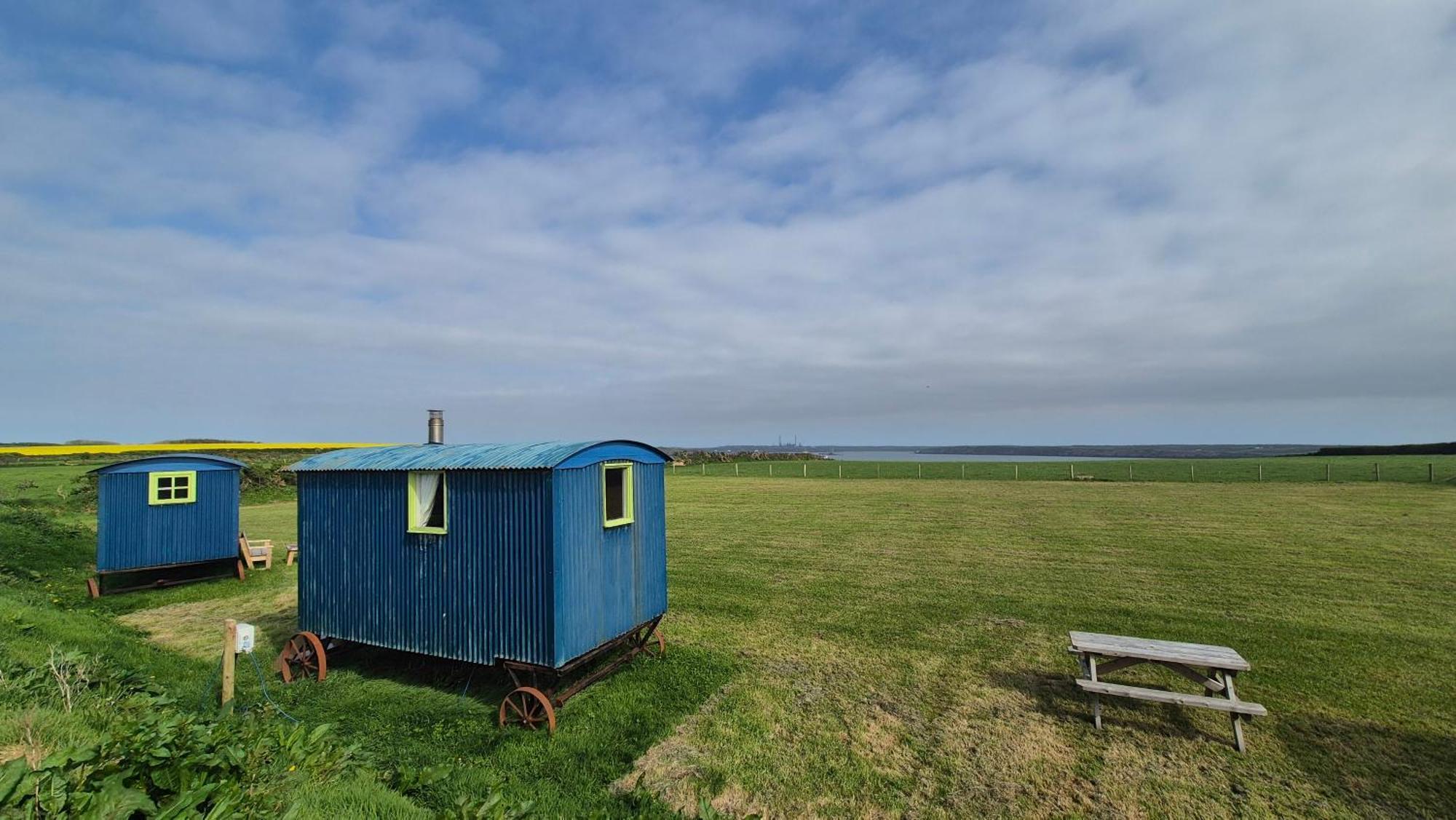 Coast Path Camping Saint Ishmaels  Екстер'єр фото